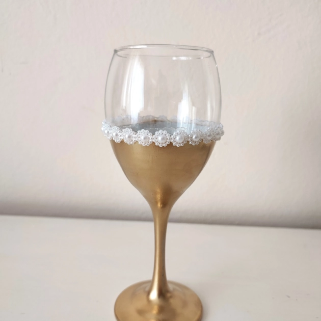 čaša za vino za crkveno venčanje
